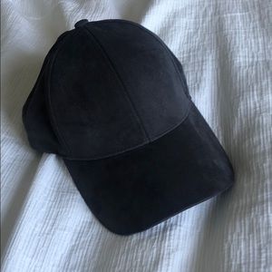 Aritizia Wildfres Free Emesa Suede hat in grey!NEW